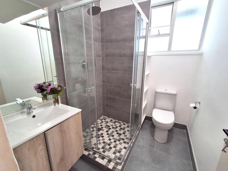 0 Bedroom Property for Sale in Sea Point Western Cape